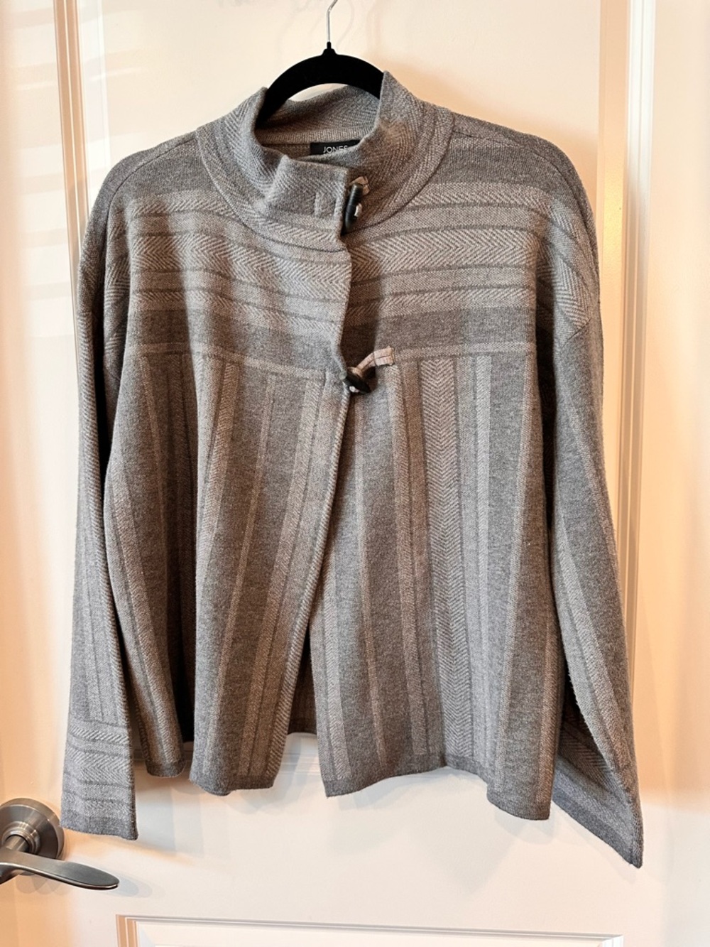 Jones New York Signature Herringbone Toggle Wrap Cardigan - Grey - NWT - Size S
